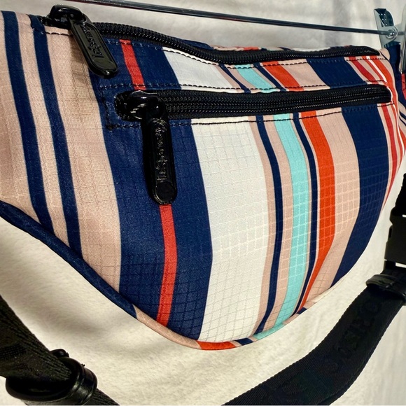 LeSportsac Zip Belt Bag NWOT Unisex Multi-Colored Stripe Fanny Pack Crossbody - Picture 6 of 9